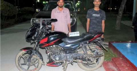 সিরাজগঞ্জে চোরাই মোটরসাইকেলসহ চোর চক্রের ২ সদস্য গ্রেফতার