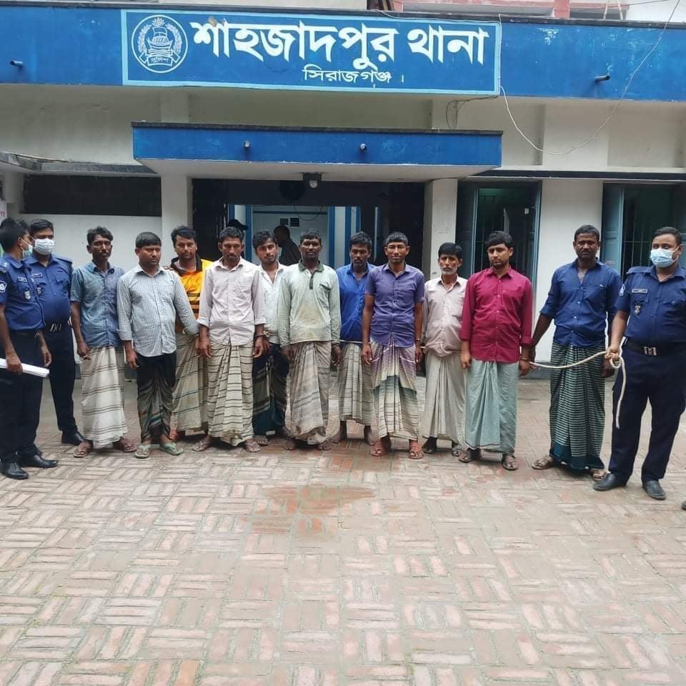 শাহজাদপুরে ওয়ারেন্ট ভুক্ত ১১ জন আসামী গ্রেপ্তার
