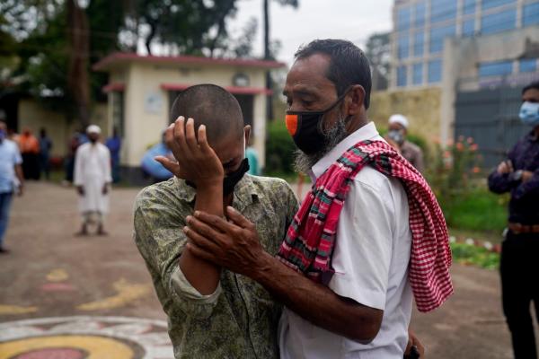 বগুড়ায় গত ২৪ ঘন্টায় করোনা আক্রান্তে ৫ জন ও উপসর্গে ৮ জন মোট ১৩ জন মারা গেছেন।
