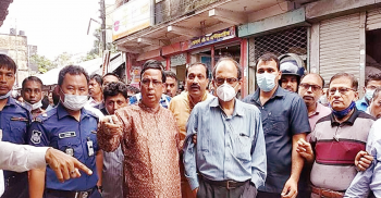 ফেনীতে হামলা ভাংচুরের ঘটনাস্থল পরিদর্শন করেছেন ভারতীয় সহকারী হাই কমিশনার