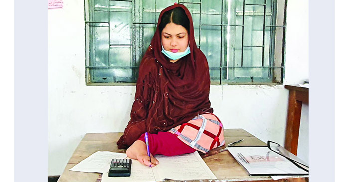 পায়ে লিখে এইচএসসিতেও জিপিএ ৫ পেল তামান্না