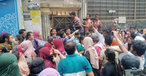 আন্দোলনে ৭ কলেজের শিক্ষার্থীরা